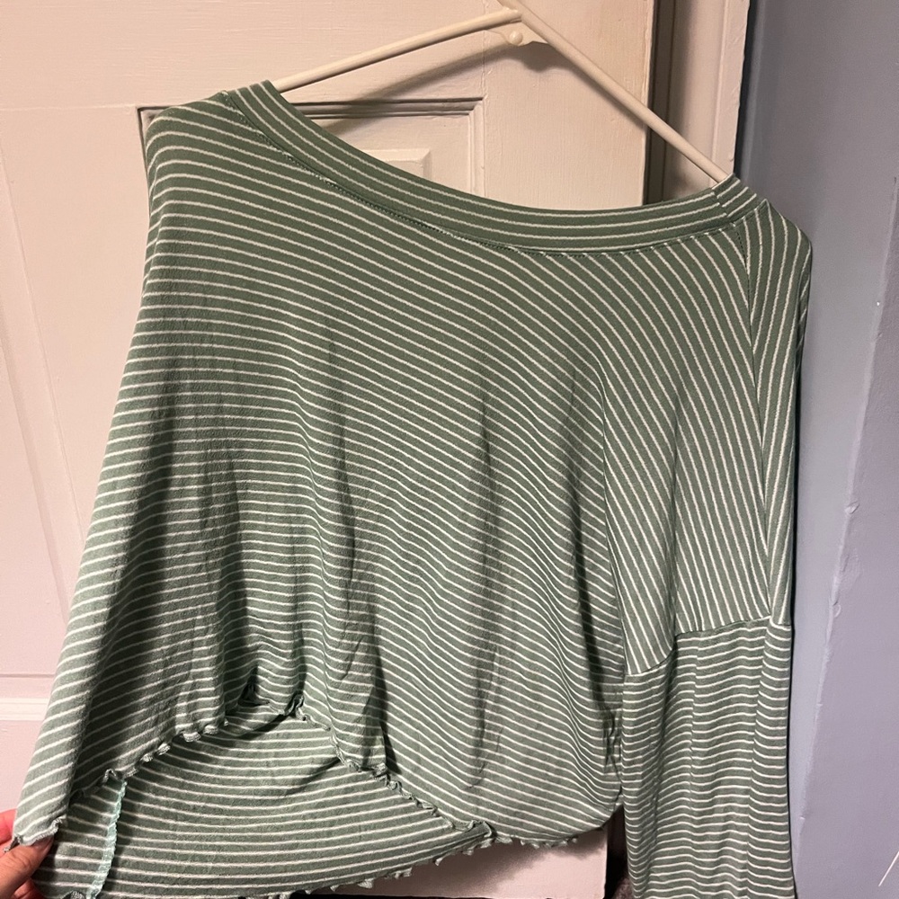 Vestique Sage Top